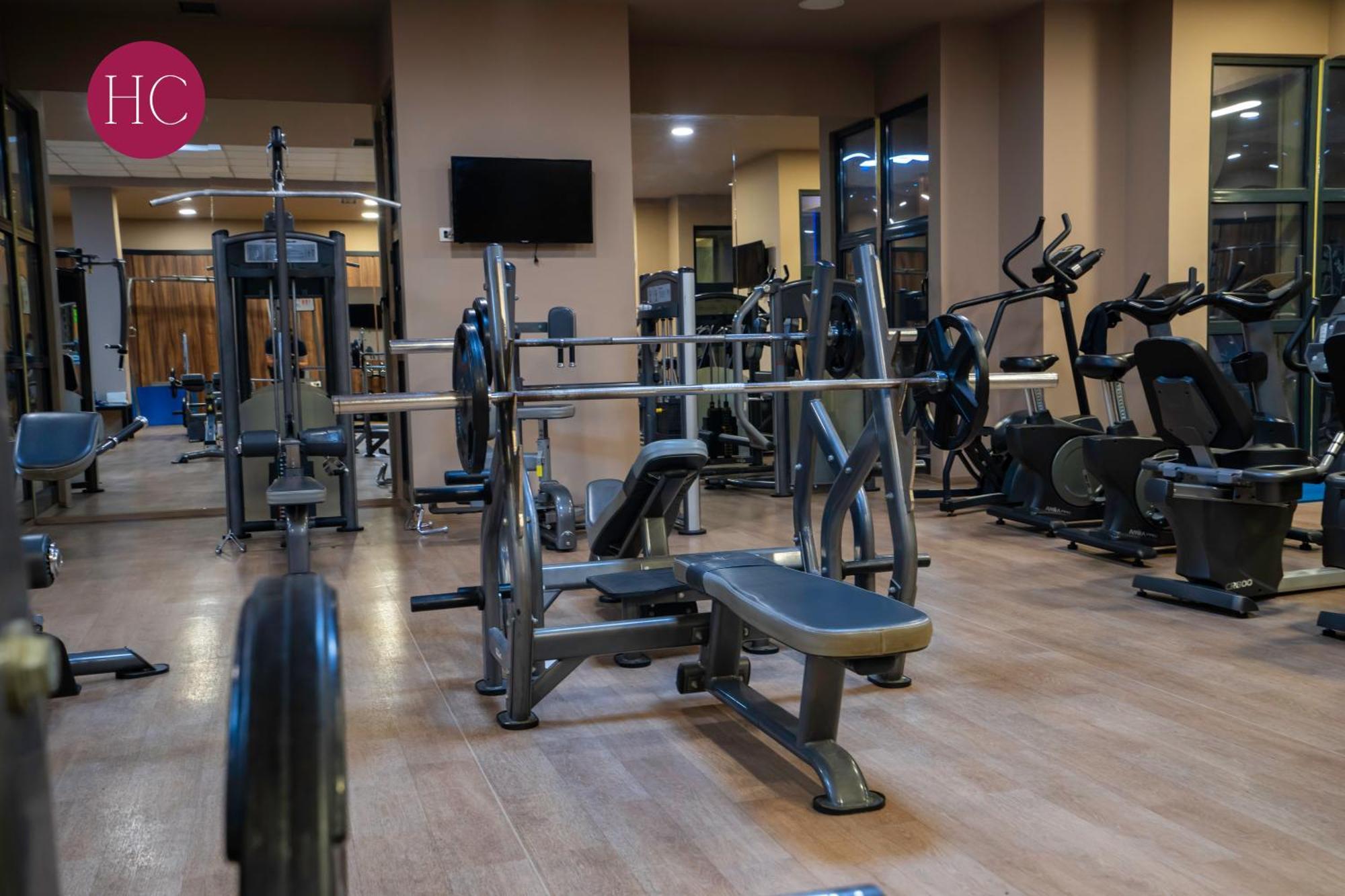 Central Hotel, Fitness And Spa Vinica Exteriör bild